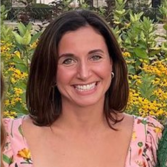 Meet your Posher, Katie - Picture 1 of 1